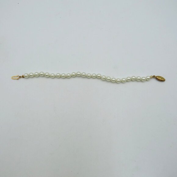 Imitation Pearl Bracelet White Round Beads Gold Tone Fishhook Clasp Bridal - Picture 3 of 8